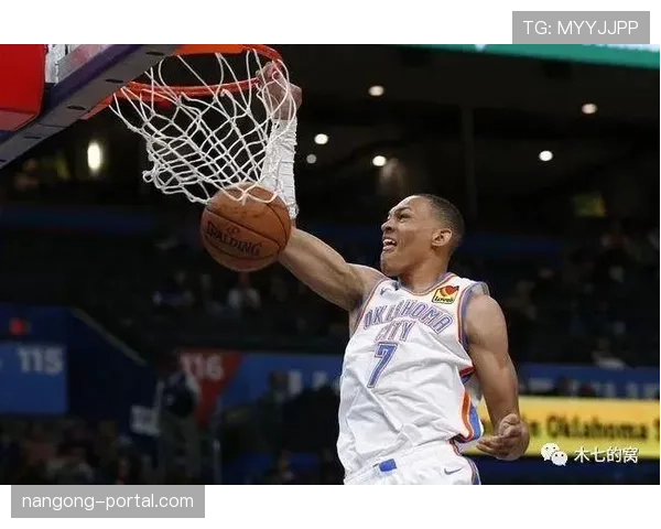 格兰特·希尔无球跑位效率提升显著拉开与同期锋线差距